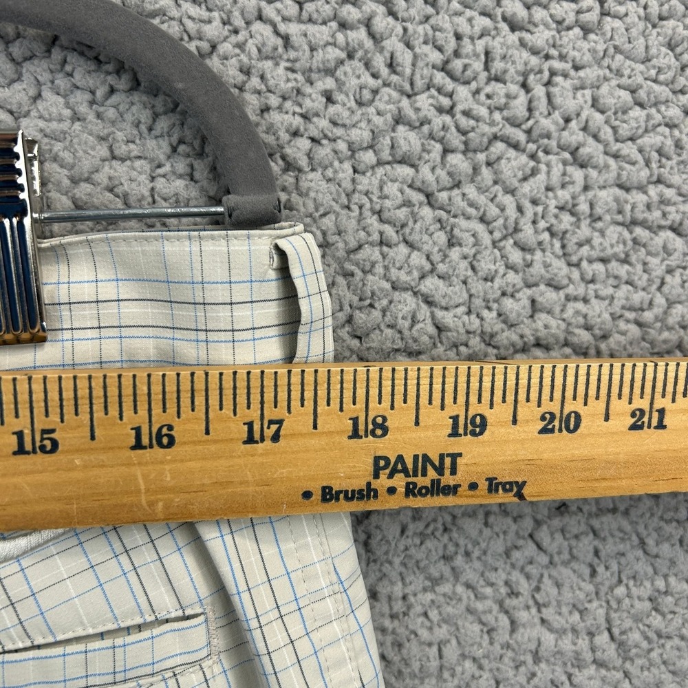 NIKE GOLF Shorts Men's Beige Plaid Size 34 FITDRY Stretch Performance - Picture 10 of 10
